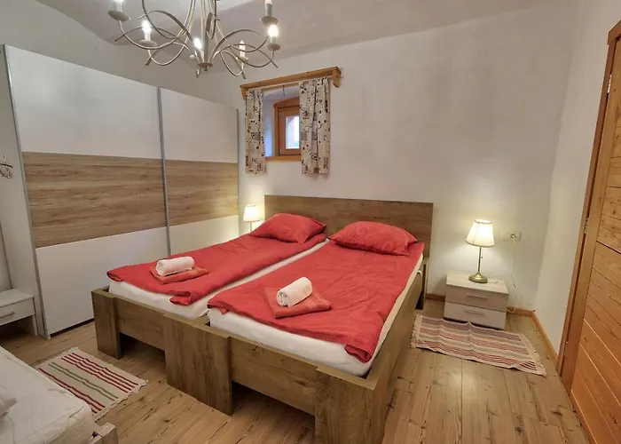 Jacobs House Planica アパート クランスカゴーラ