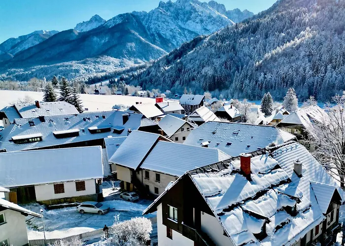 Jacobs House Planica アパート クランスカゴーラ